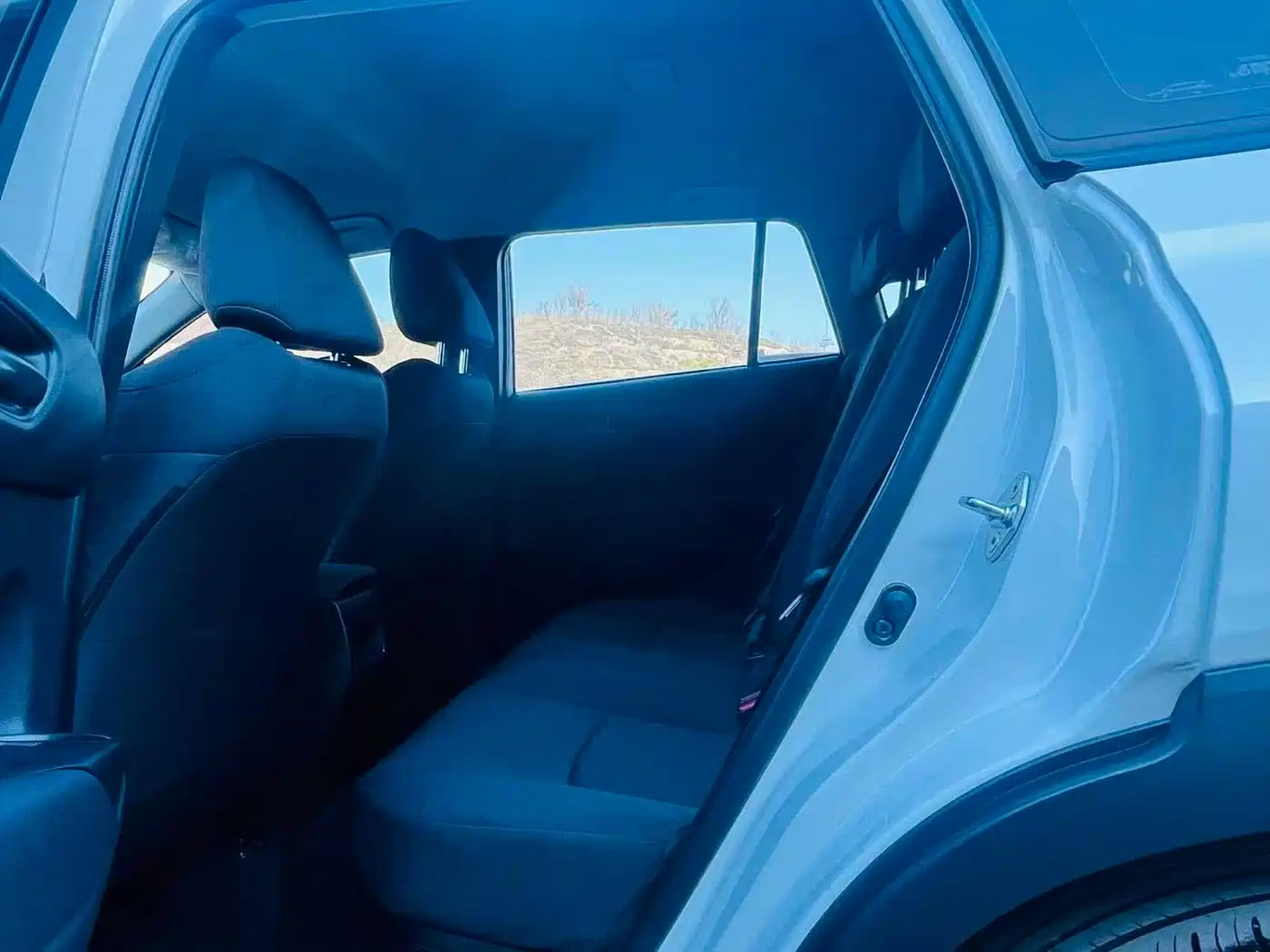 Toyota Corolla Cross 2023 Hybrid 2.0L Pioneer Edition фото 9