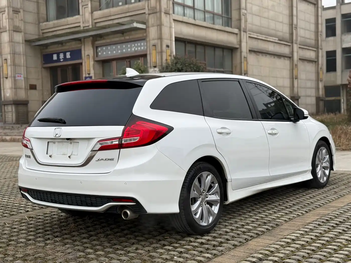 Honda Jade 2019 2017 1.8L Automatic Comfort Edition 5-seater