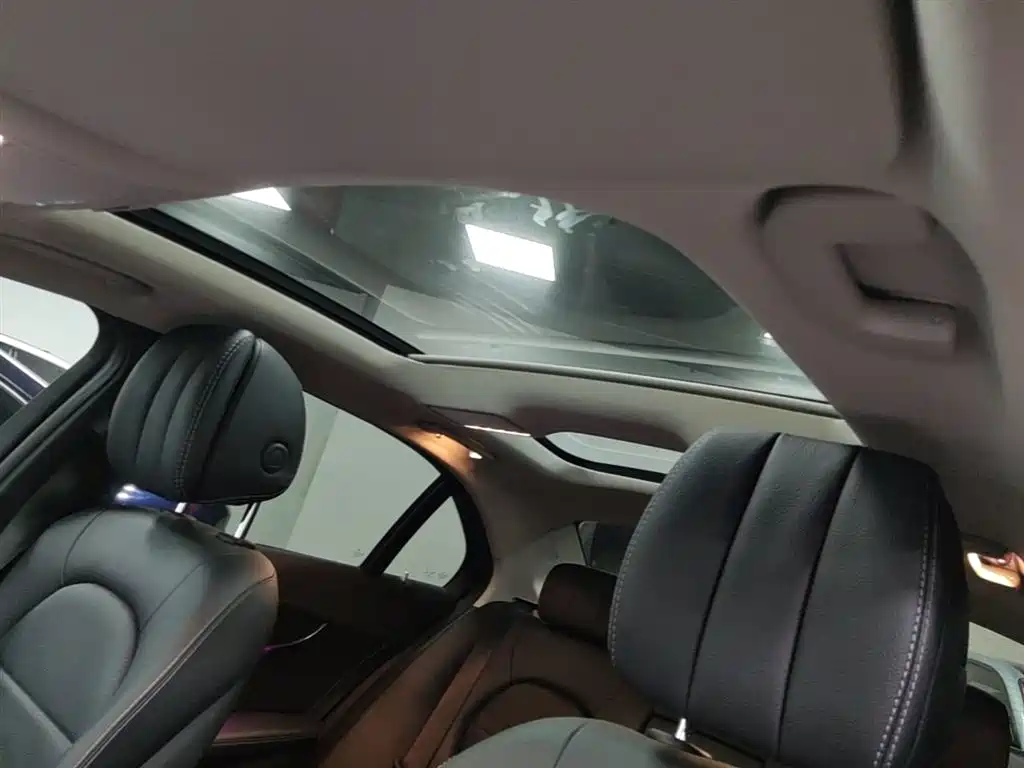 Mercedes-Benz C-Class 2020 Facelift C 260 L Sport фото 18