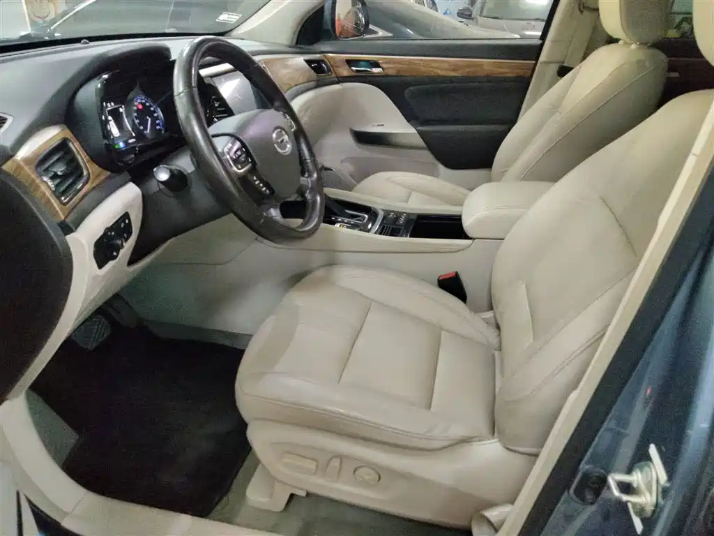 GAC Trumpchi Trumpchi GS8 2017 320T 2WD Luxury Smart Connect (7-seater) фото 11