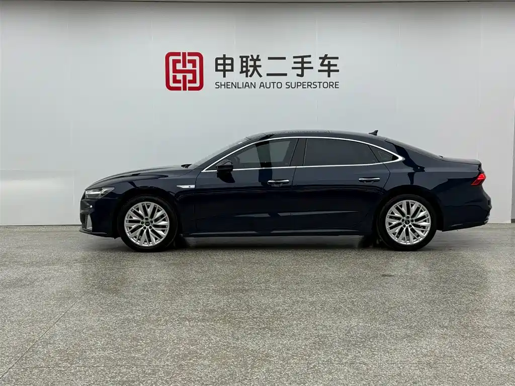 Audi A7L 2022 45 TFSI S-line Dream Builder Crystal Package фото 4