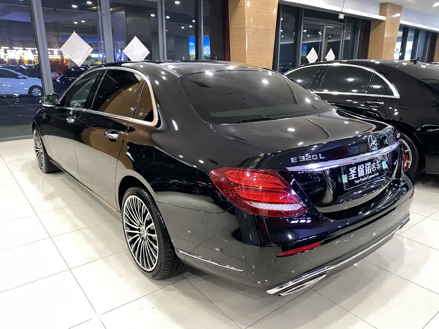 Mercedes-Benz E-Class 2017 Model E 320 L 4MATIC фото 6