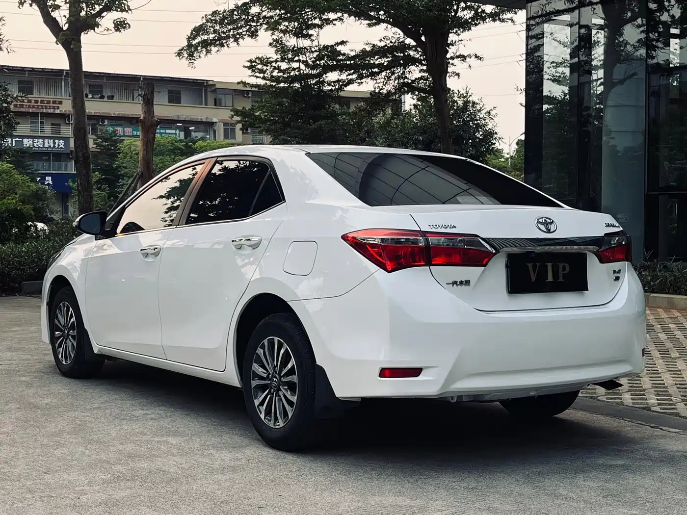 Toyota Corolla 2018 1.2T S-CVT GL Smart Edition фото 6
