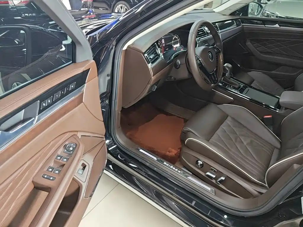 Volkswagen Phideon 2023 2021 380TSI Premium Edition