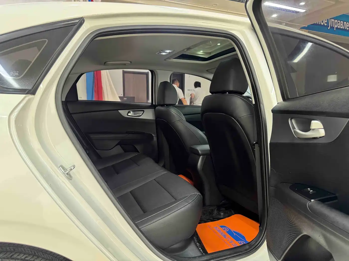 Kia K3 2021 1.5L CVT Fashion Edition фото 9