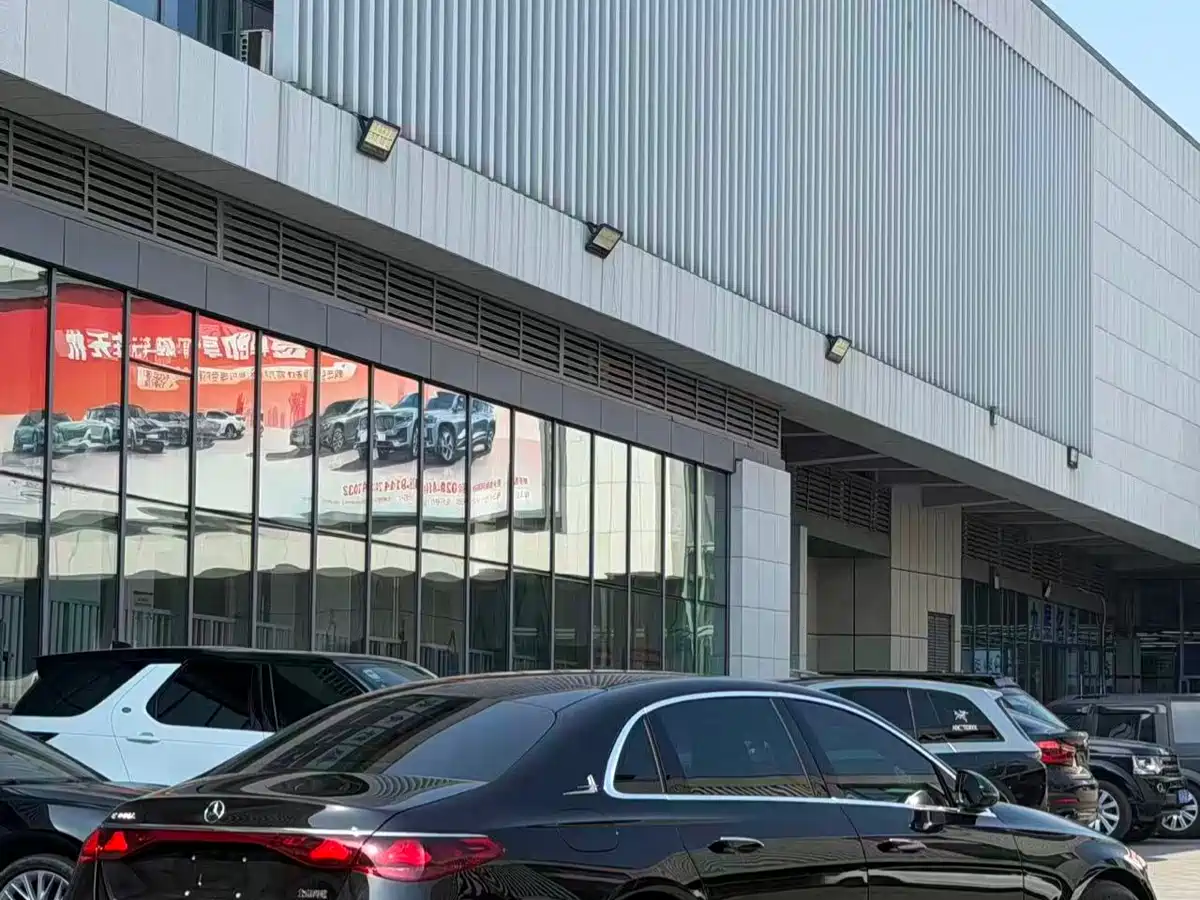 Mercedes-Benz E-Class 2024 E 300 L Fashion Sport фото 8