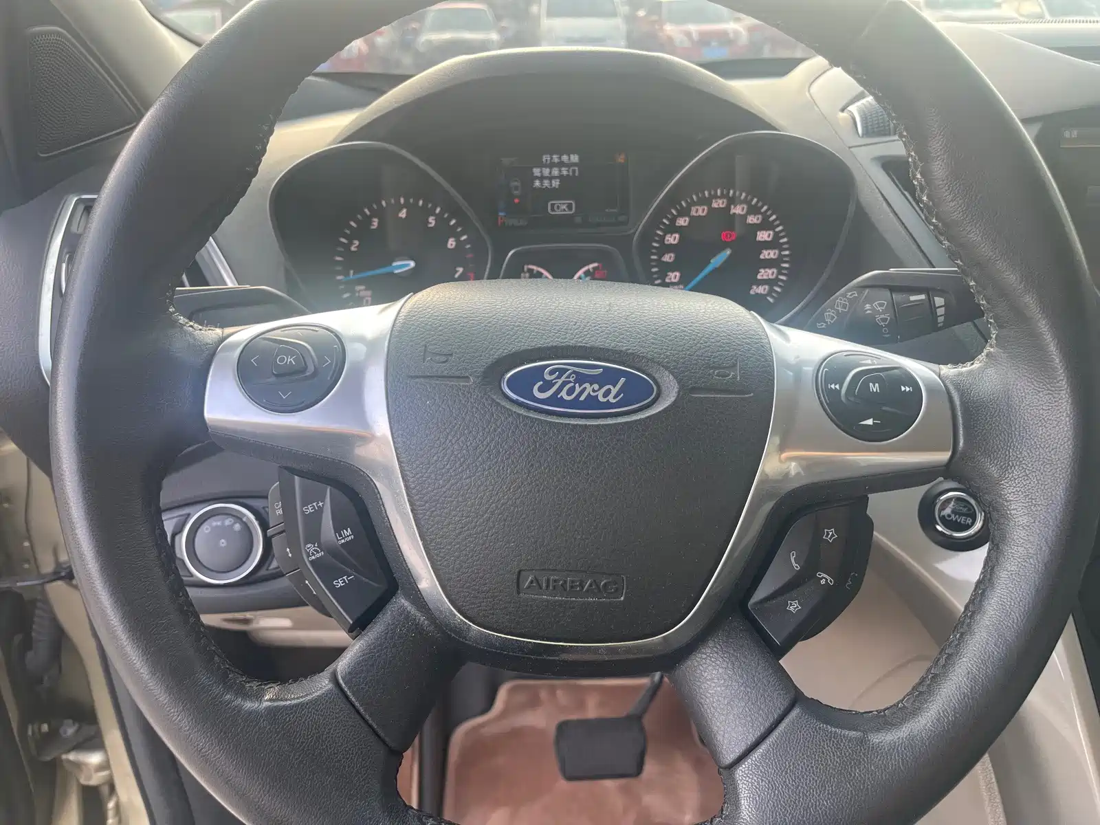 Photo 9 - Ford Kuga