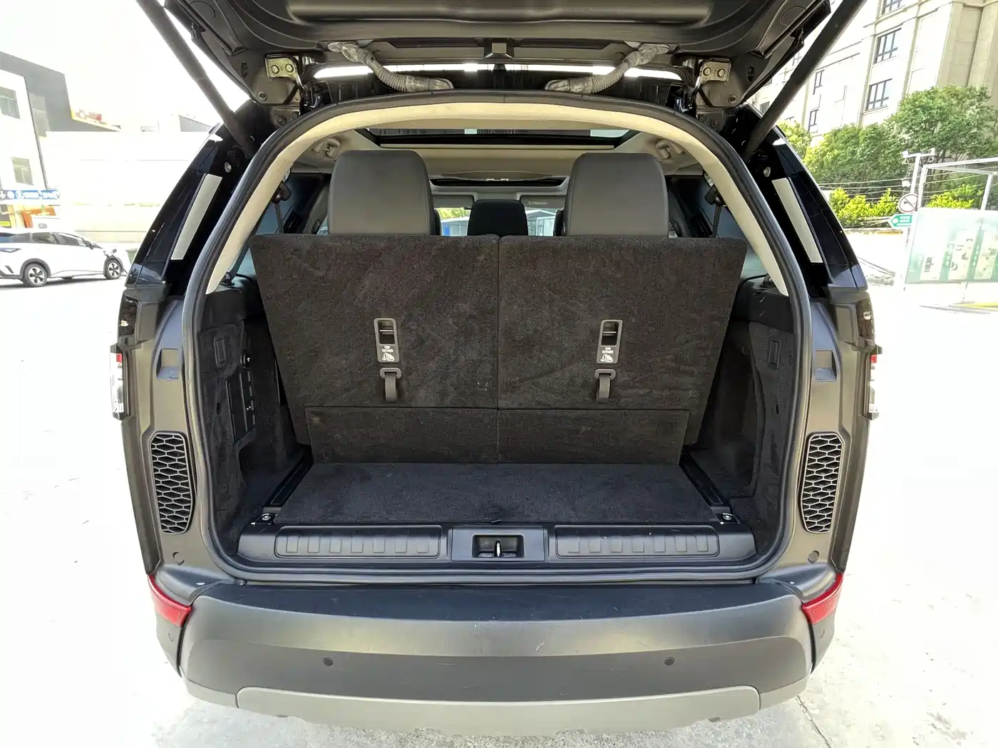 Land Rover Discovery 2020 2.0T SE фото 9