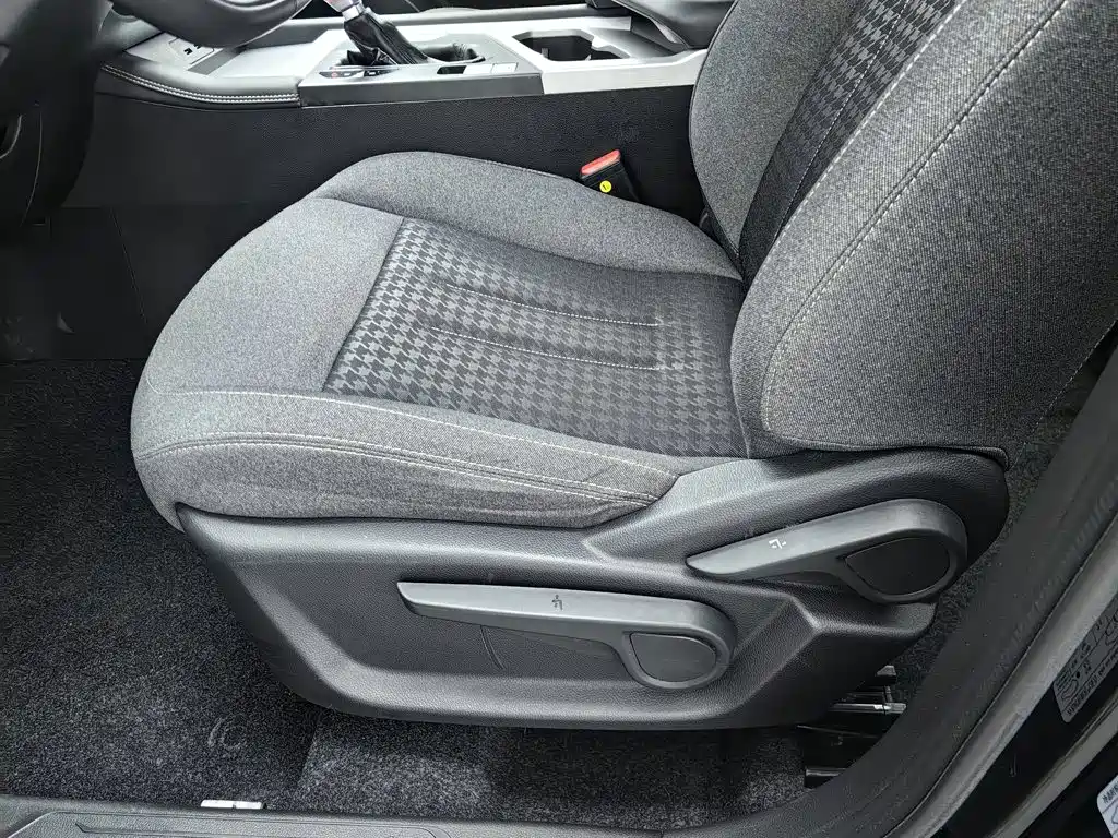 Jetour X70S 2022 2022 1.5T DCT Vitality Edition 5-seater