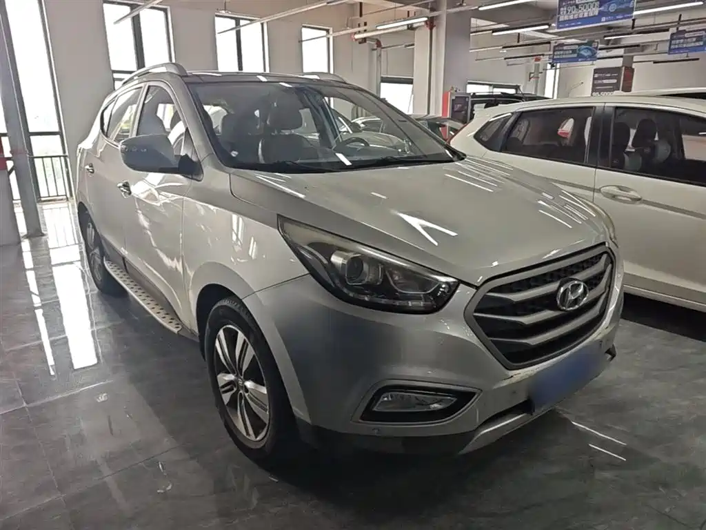Hyundai Beijing Hyundai ix35 2013 2.0L Automatic 2WD Leading GLX China IV фото 4