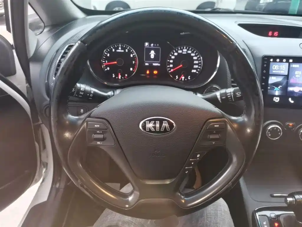 Kia K3 2017 1.6L Automatic 15th Anniversary Special GLS фото 11