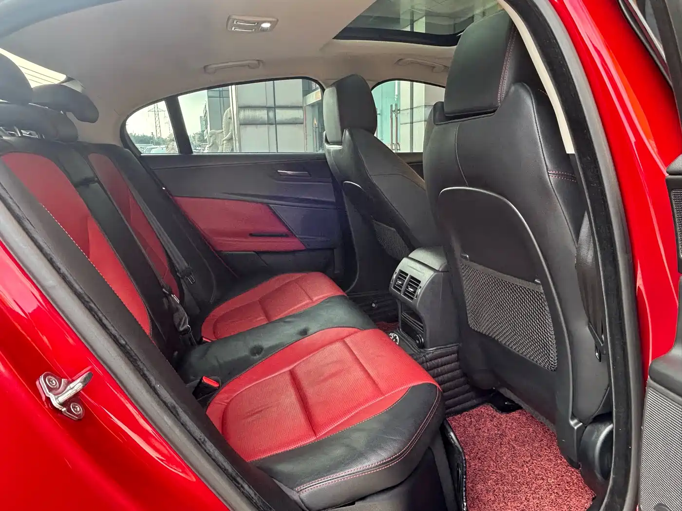 Jaguar XE 2016 2015 2.0T 240PS R-Sport