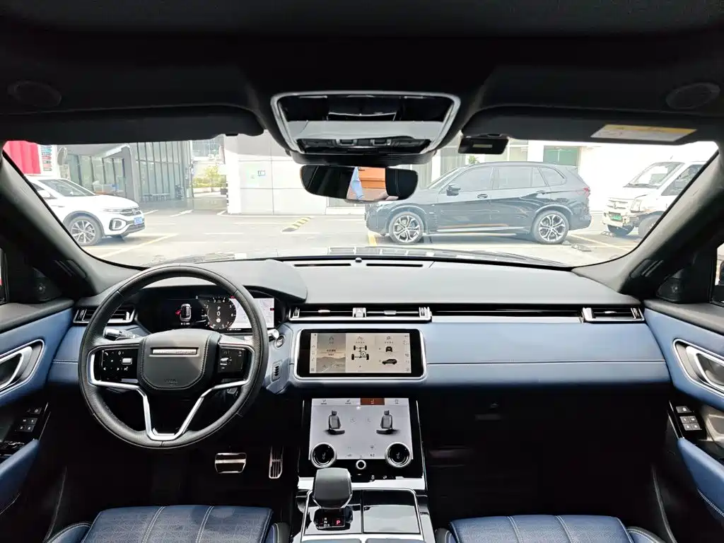 Фото 19 - Land Rover Range Rover Velar