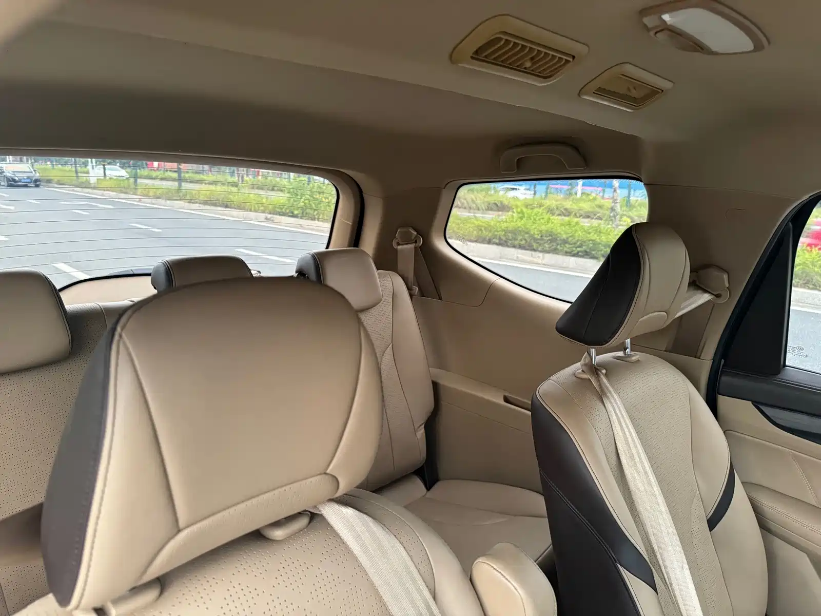 Photo 17 - Baojun 730