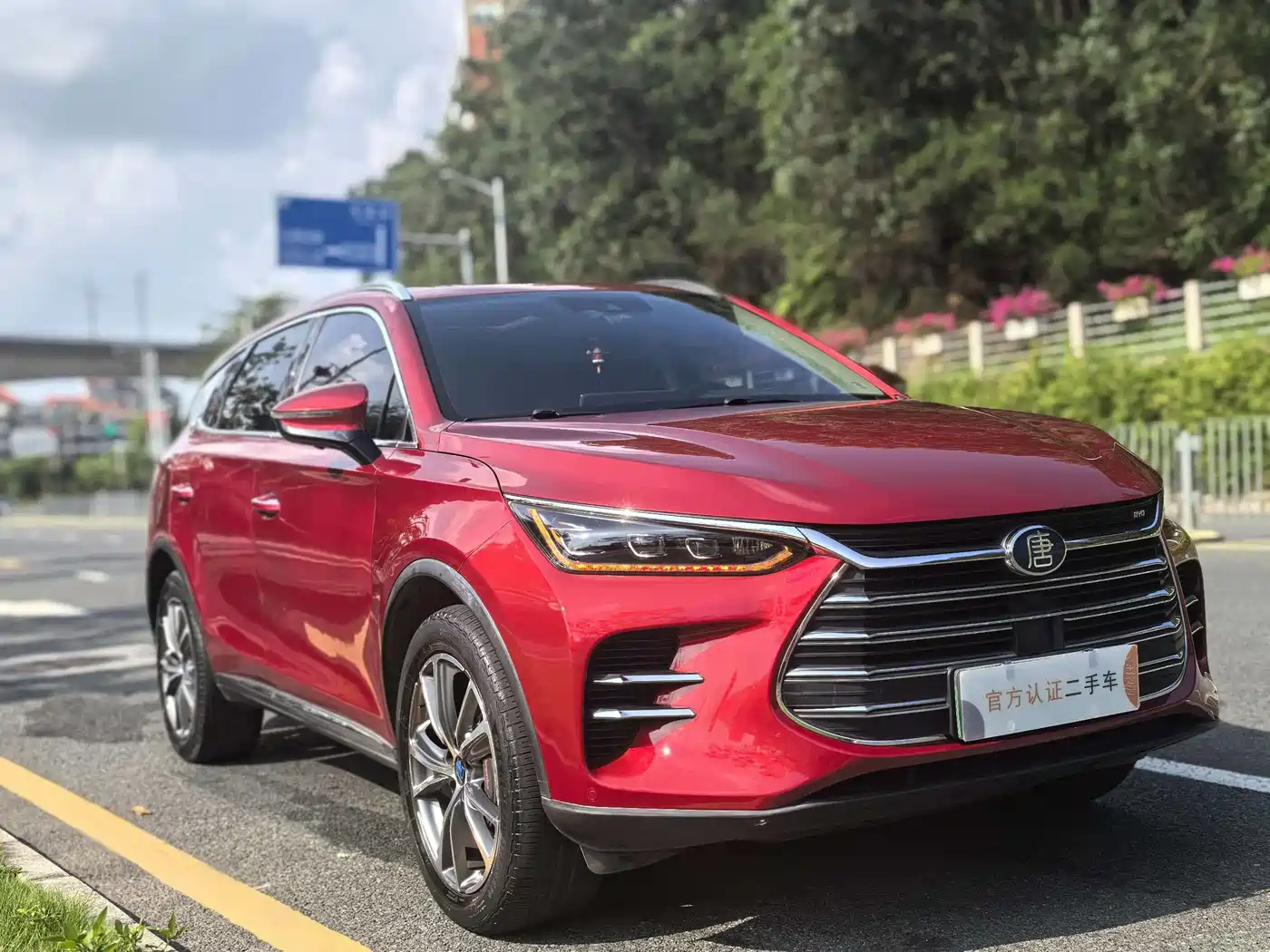 BYD Tang New Energy 2018 DM 2.0T AWD Smart Connection Enjoy Edition 7-Seater China V фото 3