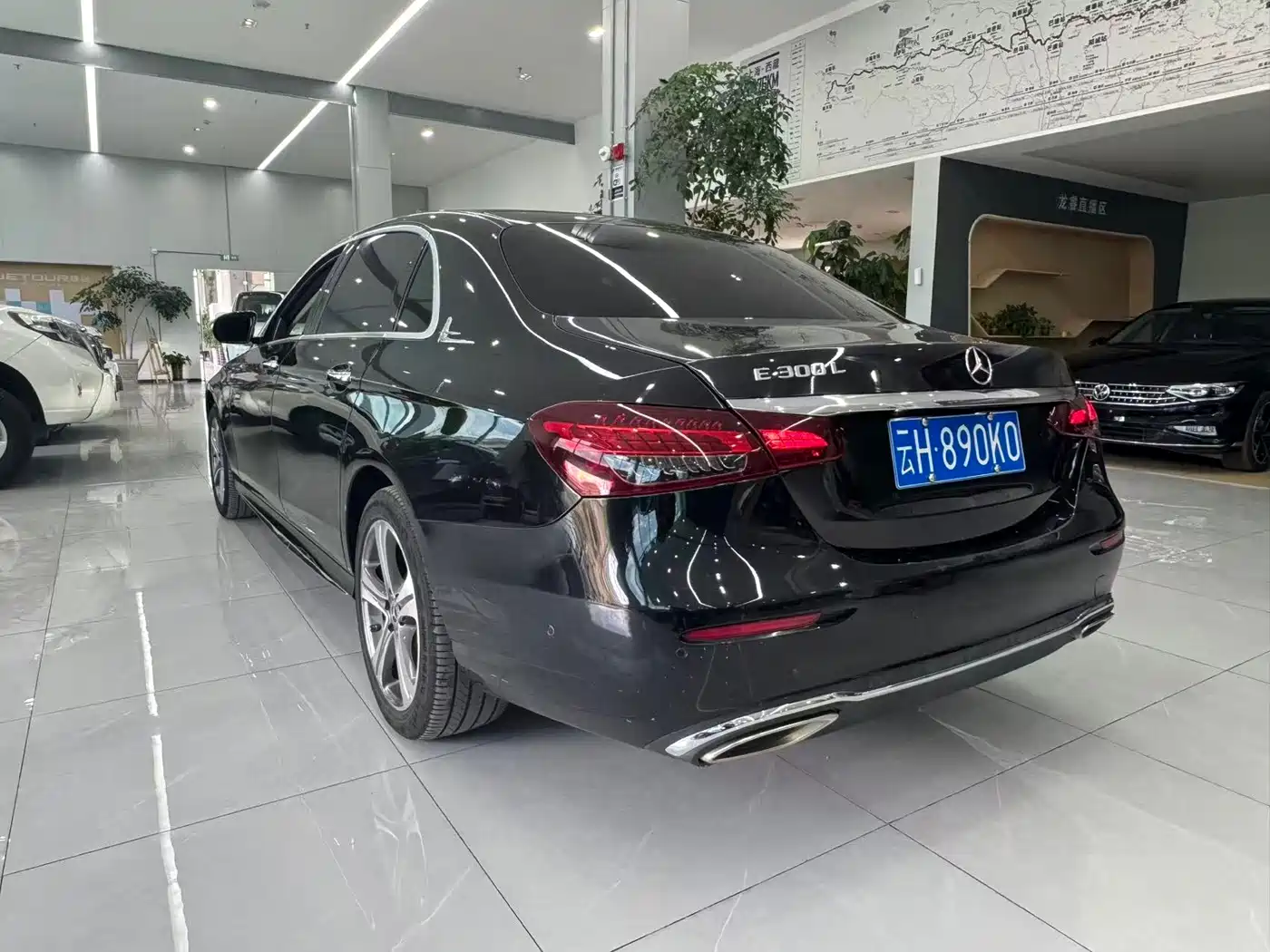 Mercedes-Benz E-Class 2020 Model E 260 L Sport фото 7