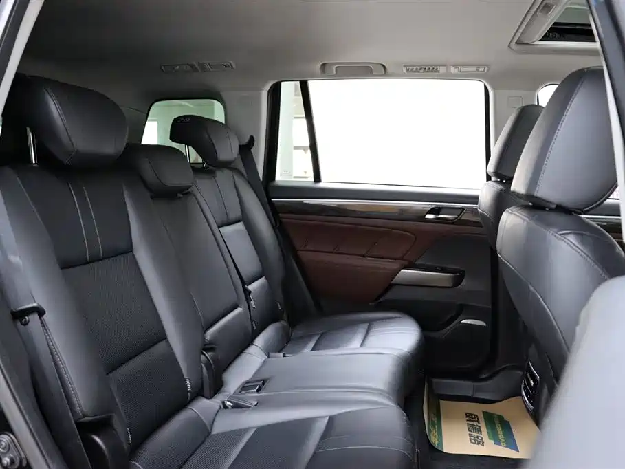 GAC Trumpchi Trumpchi GS8 2017 320T 2WD Luxury Edition (7-Seater) фото 17