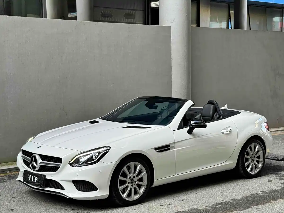 Mercedes-Benz SLC 2018 SLC 260 Dynamic фото 4