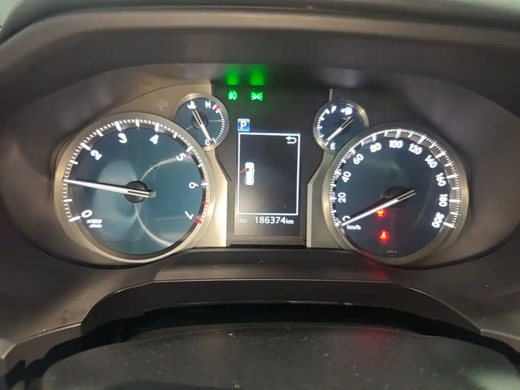 Фото 12 - Toyota Prado
