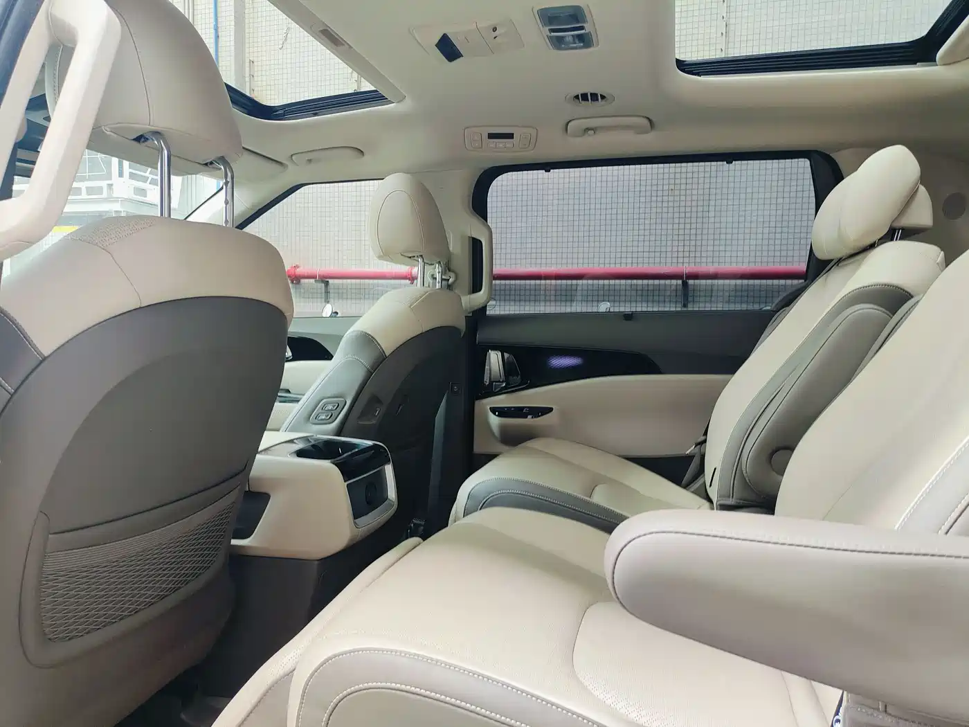 Kia Carnival 2021 2.0T Flagship Edition фото 8