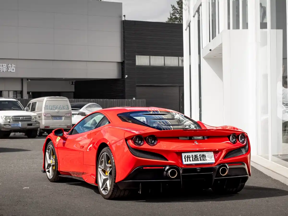 Ferrari F8 2021 2019 Tributo 3.9T V8