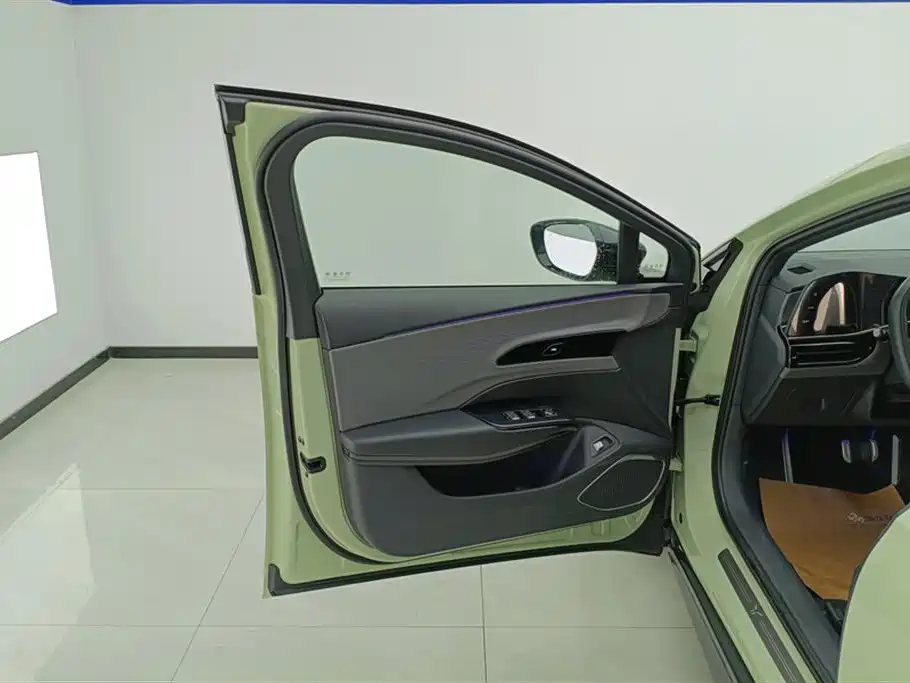 Hongqi EH7 2024 690 Pro фото 7