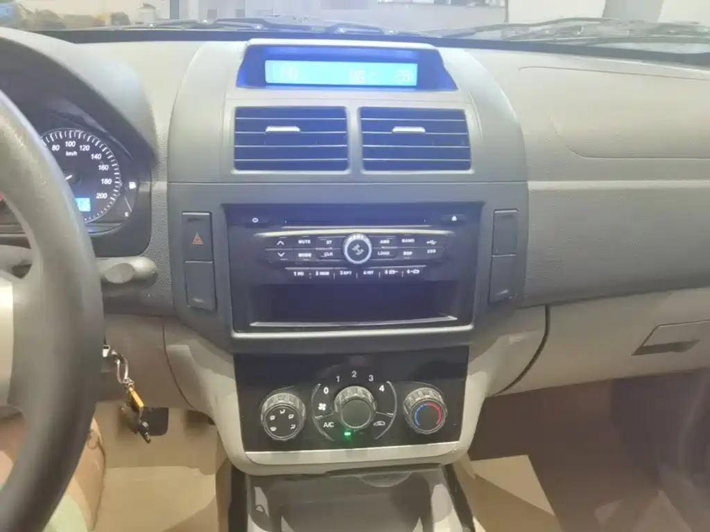 BAIC Weiwang M20 2016 2014 1.5L Utility BJ415A