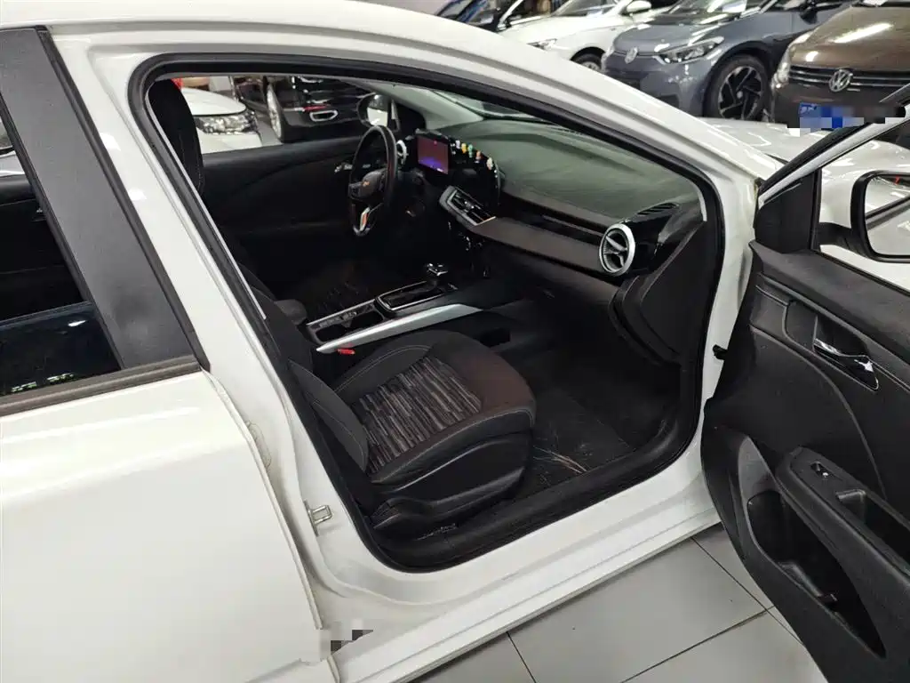 Chevrolet Monza 2023 1.5L DCT Enjoyment Edition фото 23