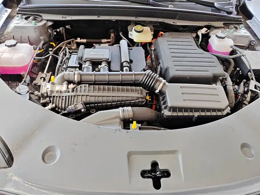 BYD Qin PLUS 2026 DM-i Smart Edition 128KM Progressive фото 10