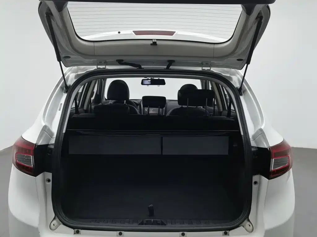 Landwind X5 2019 2016 Plus 1.5T CVT Pioneer Edition
