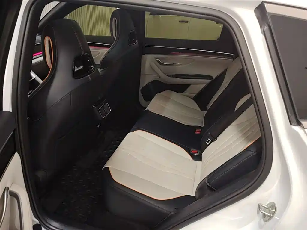 BYD Song PLUS PHEV 2023 Champion Edition DM-i 110KM Flagship PLUS фото 17