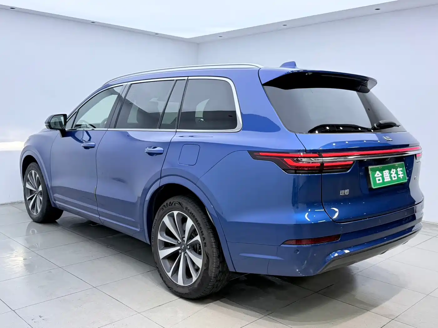 Фото 6 - Li Auto Li ONE