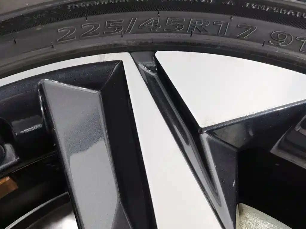 Фото 24 - Hyundai Elantra
