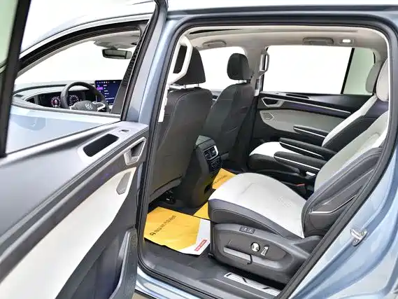 Volkswagen Talagon 2025 450TSI R-Line 6-Seater фото 10