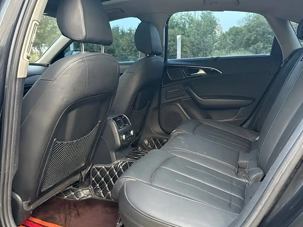 Фото 7 - Audi A6L