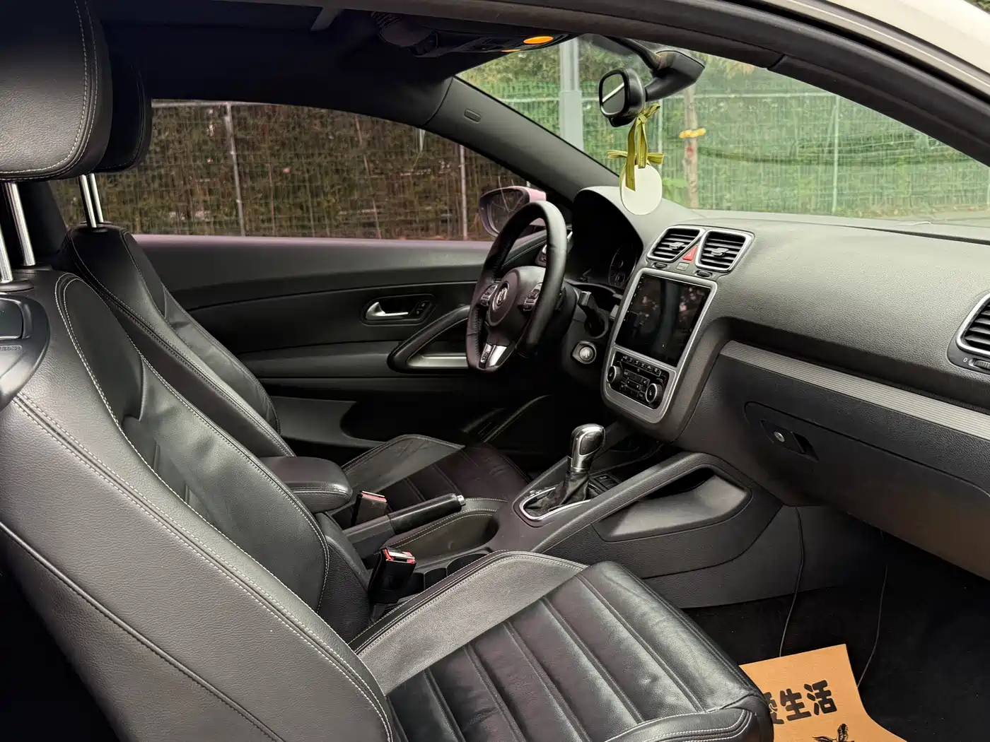 Volkswagen Scirocco 2011 2.0TSI R-Line фото 16