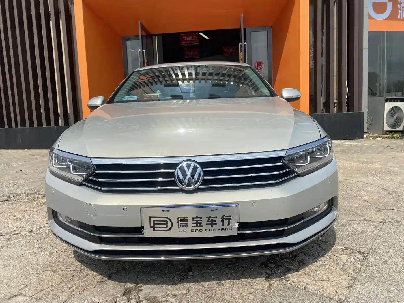 Volkswagen Magotan 2019 330TSI DSG Luxury Class China VI фото 2