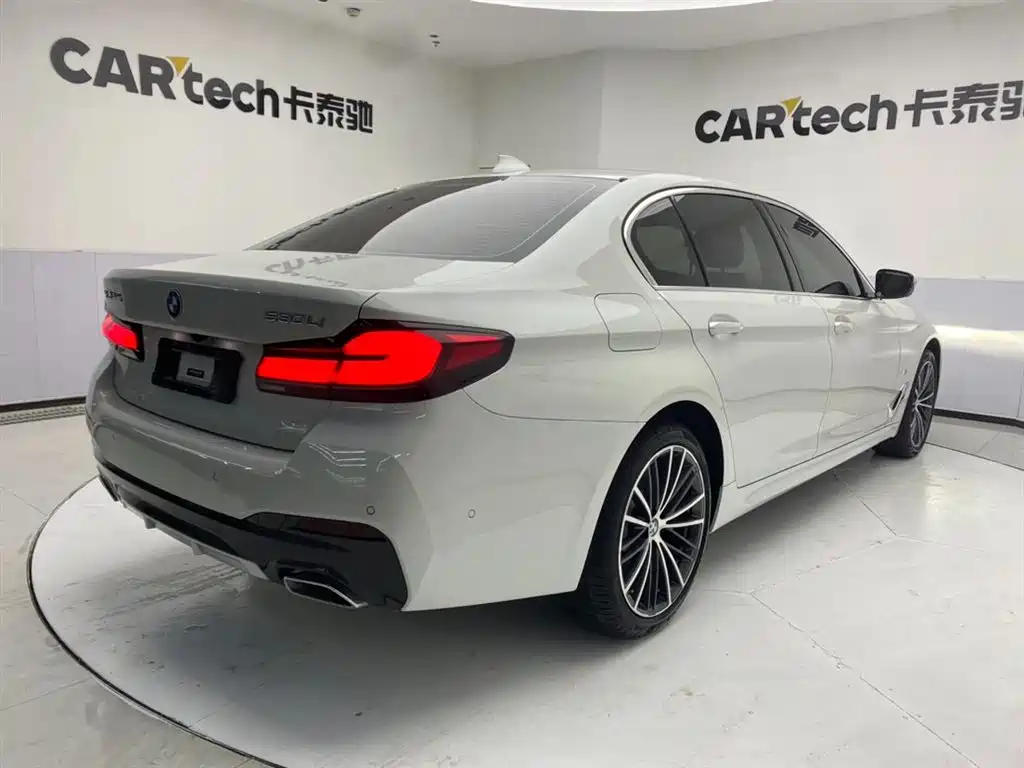 BMW 5 Series 2021 530Li Leading M Sport Package фото 5