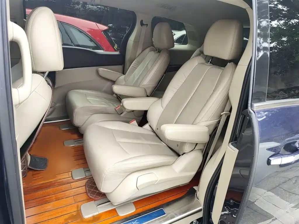 Buick GL8 2017 25S Luxury China V фото 15
