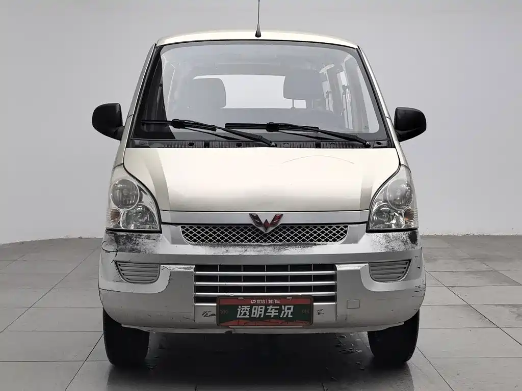 Wuling Motors Wuling Rongguang 2011 2011 1.2L Base Model