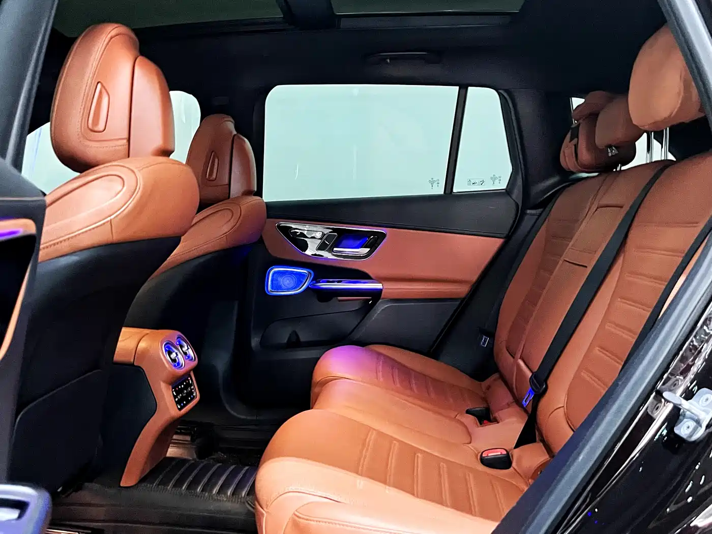 Mercedes-Benz GLC 2024 GLC 300 L 4MATIC Luxury 5-seater фото 13