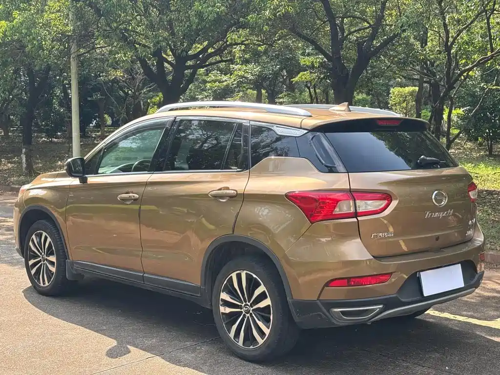 GAC Trumpchi GS4 2016 2015 200T G-DCT Luxury Edition