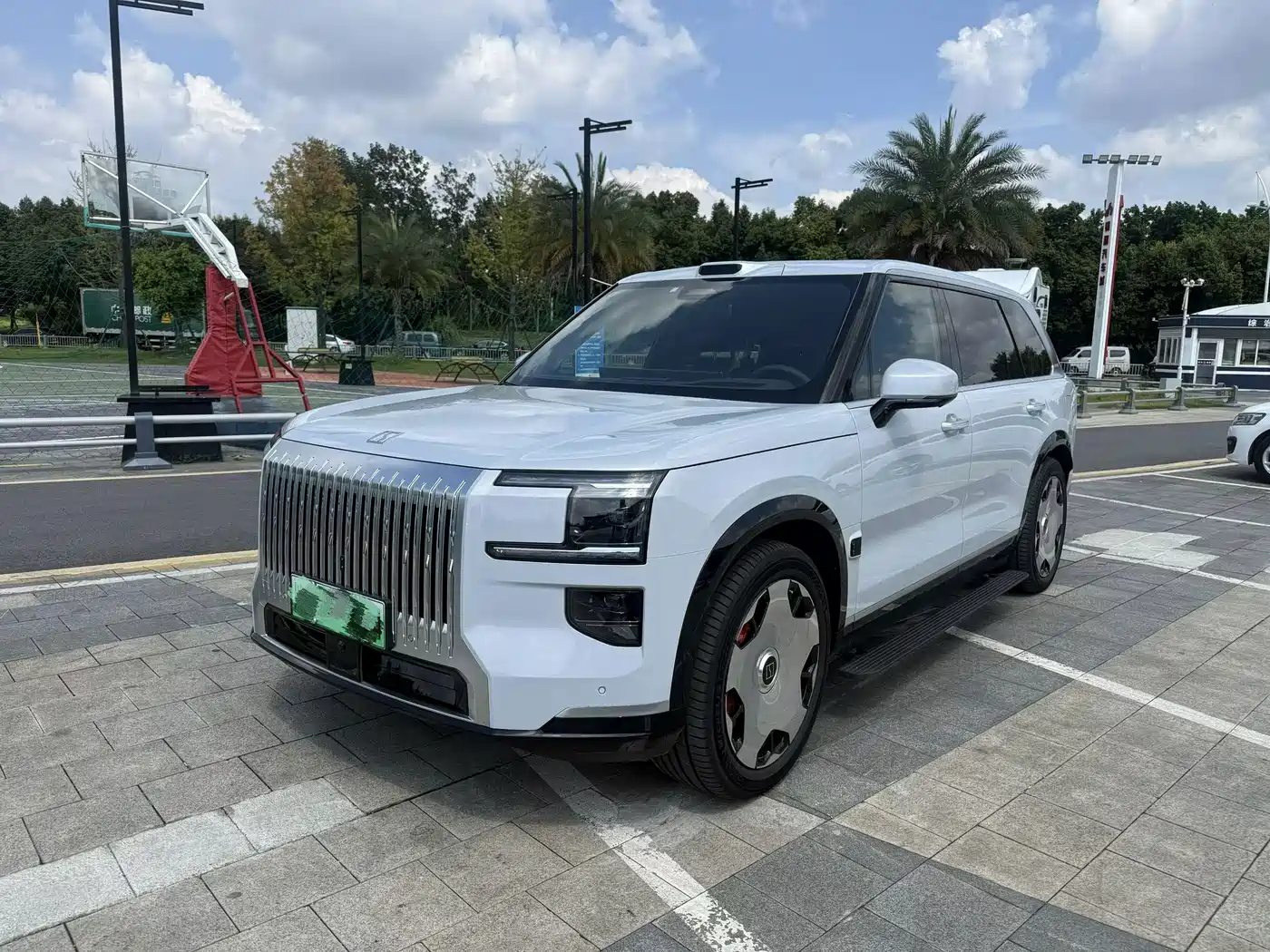 2026 ZEEKR 9X