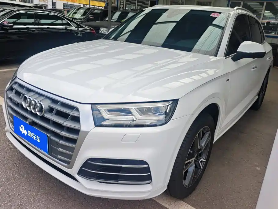 Audi Q5L 2018 40 TFSI Prestige Fashion (China V)