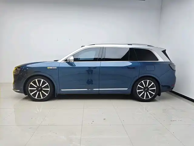 AITO Wenjie AITO M9 2024 Extended Range Ultra 42kWh 6-Seater фото 2