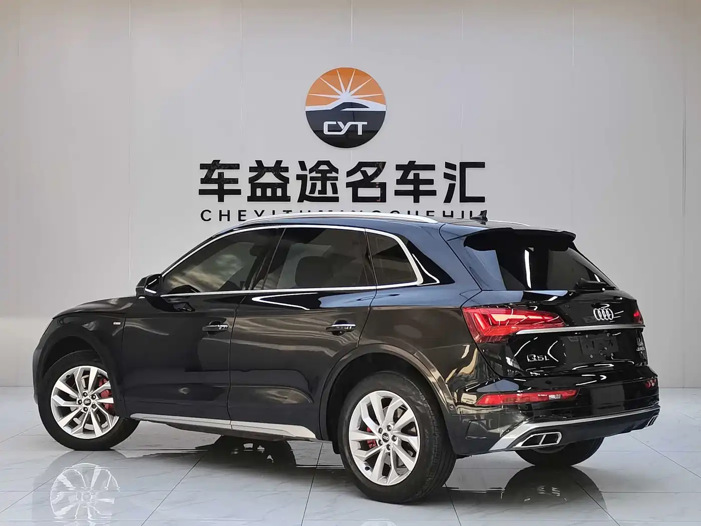 Audi Q5L 2022 40T Luxury Dynamic фото 4