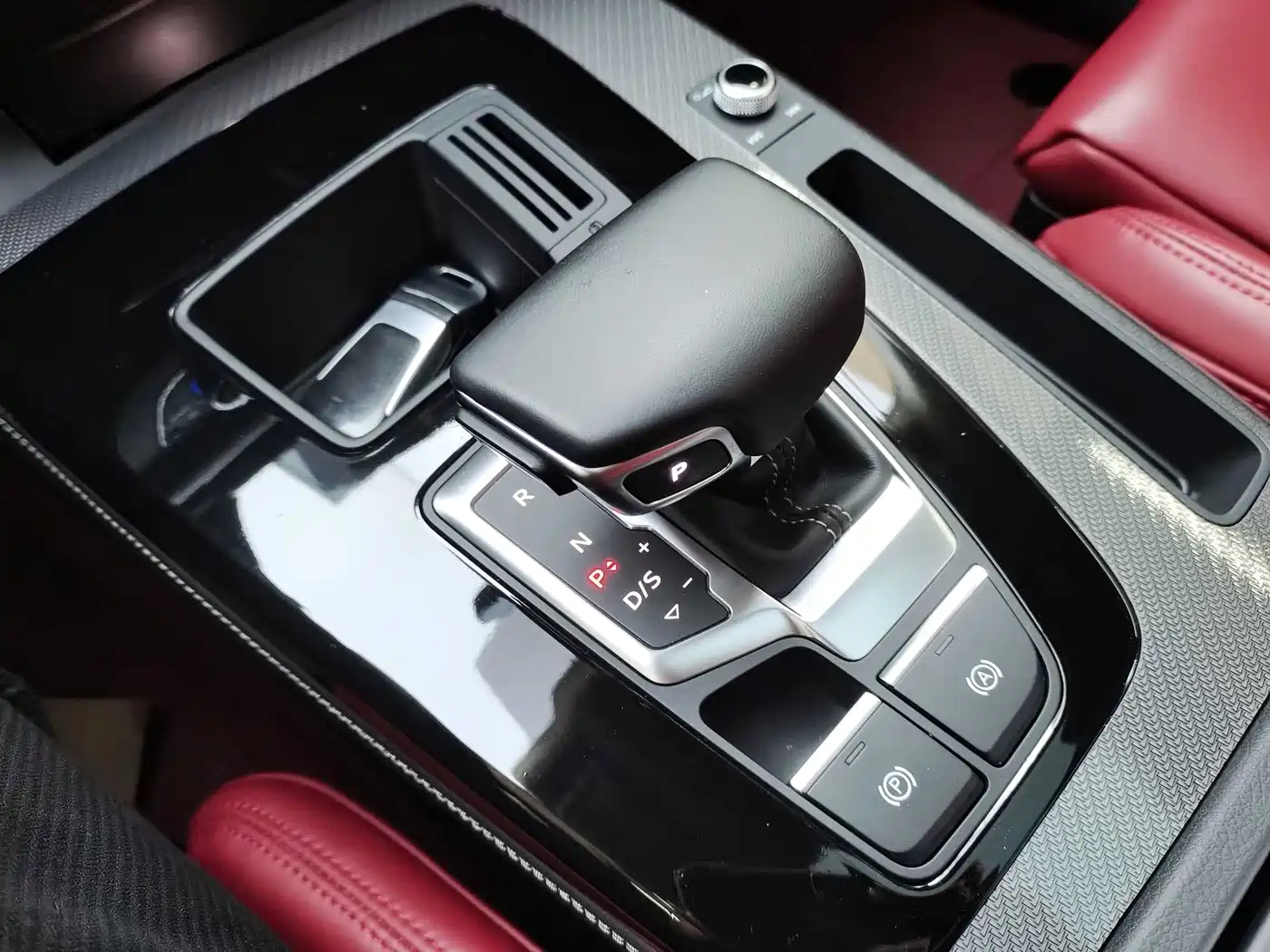 Audi Q5L 2022 40T Luxury Dynamic фото 16