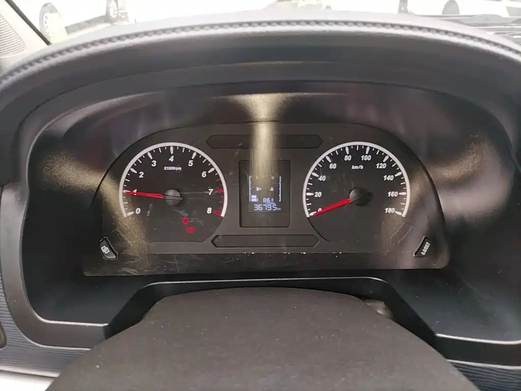 Dongfeng Fengxing Lingzhi 2025 2023 M5L 1.6L Basic 7-seater
