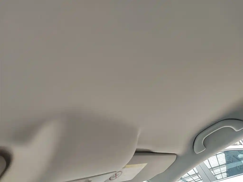 Volkswagen Polo 2014 1.4L Automatic Comfort Edition фото 18