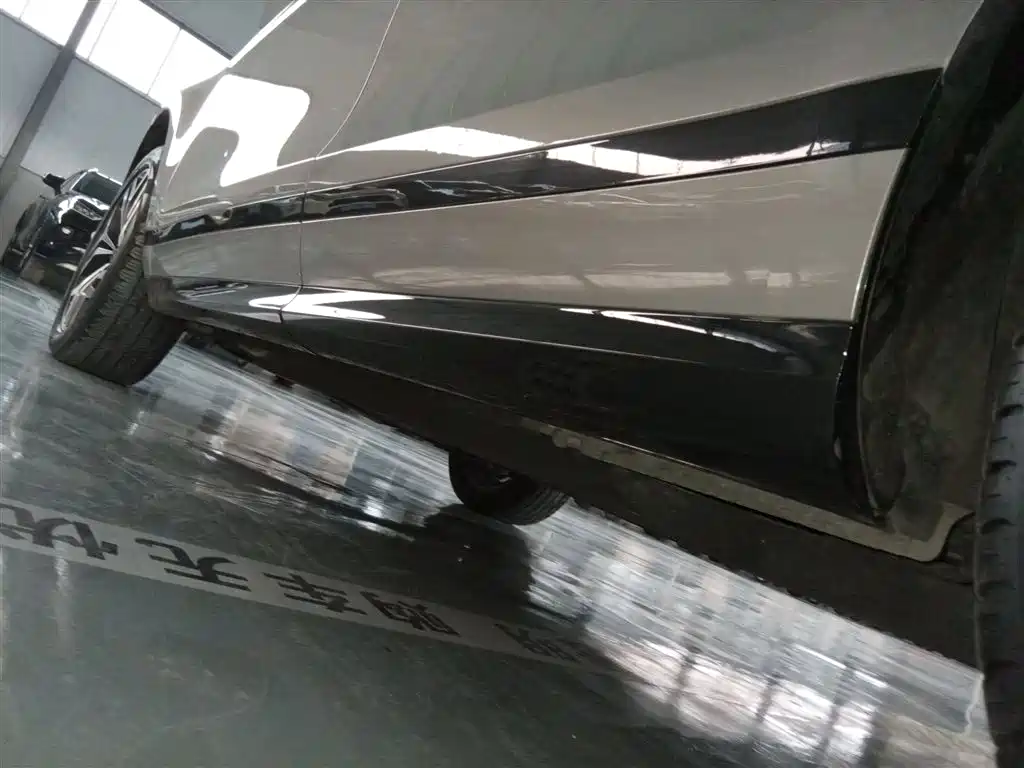 Land Rover Range Rover Evoque 2021 Range Rover Evoque L 249PS R-Dynamic S Performance Edition фото 21